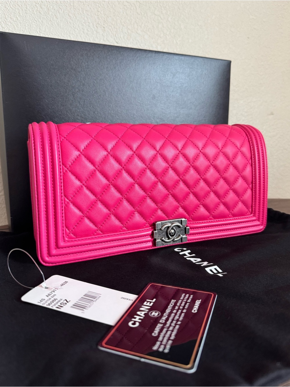 NEW CHANEL Large Quilted Lambskin Leather Boy Clutch - Picture 2 of 9